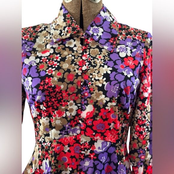 1970’s Flower Print Long Sleeve Button Dress by Avalon Classics Inc. - Picture 3 of 6